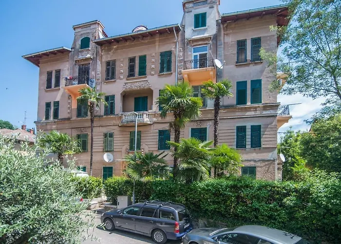Runko In Emilia Apartman Opatija